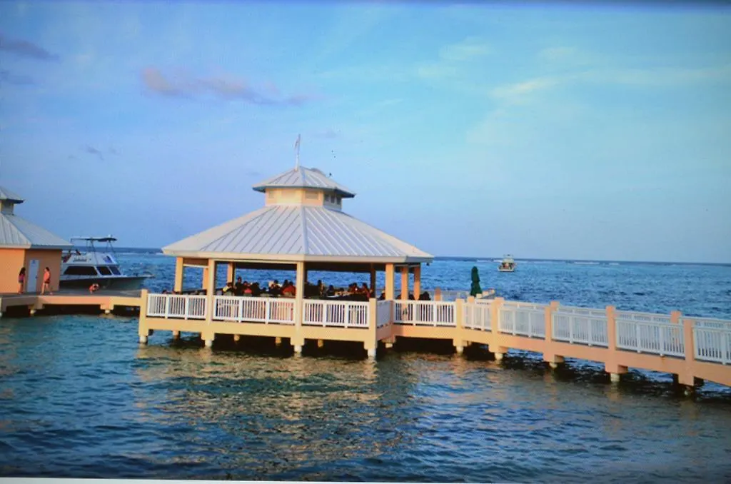 Morritts Tortuga Club And Resort East End Cayman Adaları
