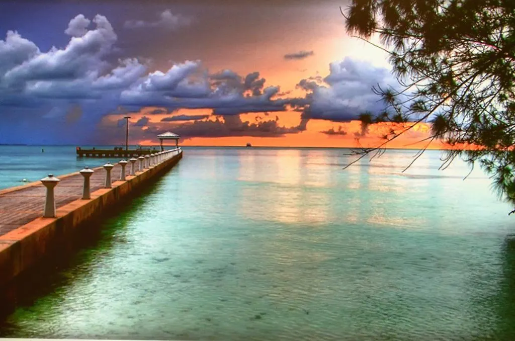 Morritts Tortuga Club And Resort East End Kaaiman-eilanden